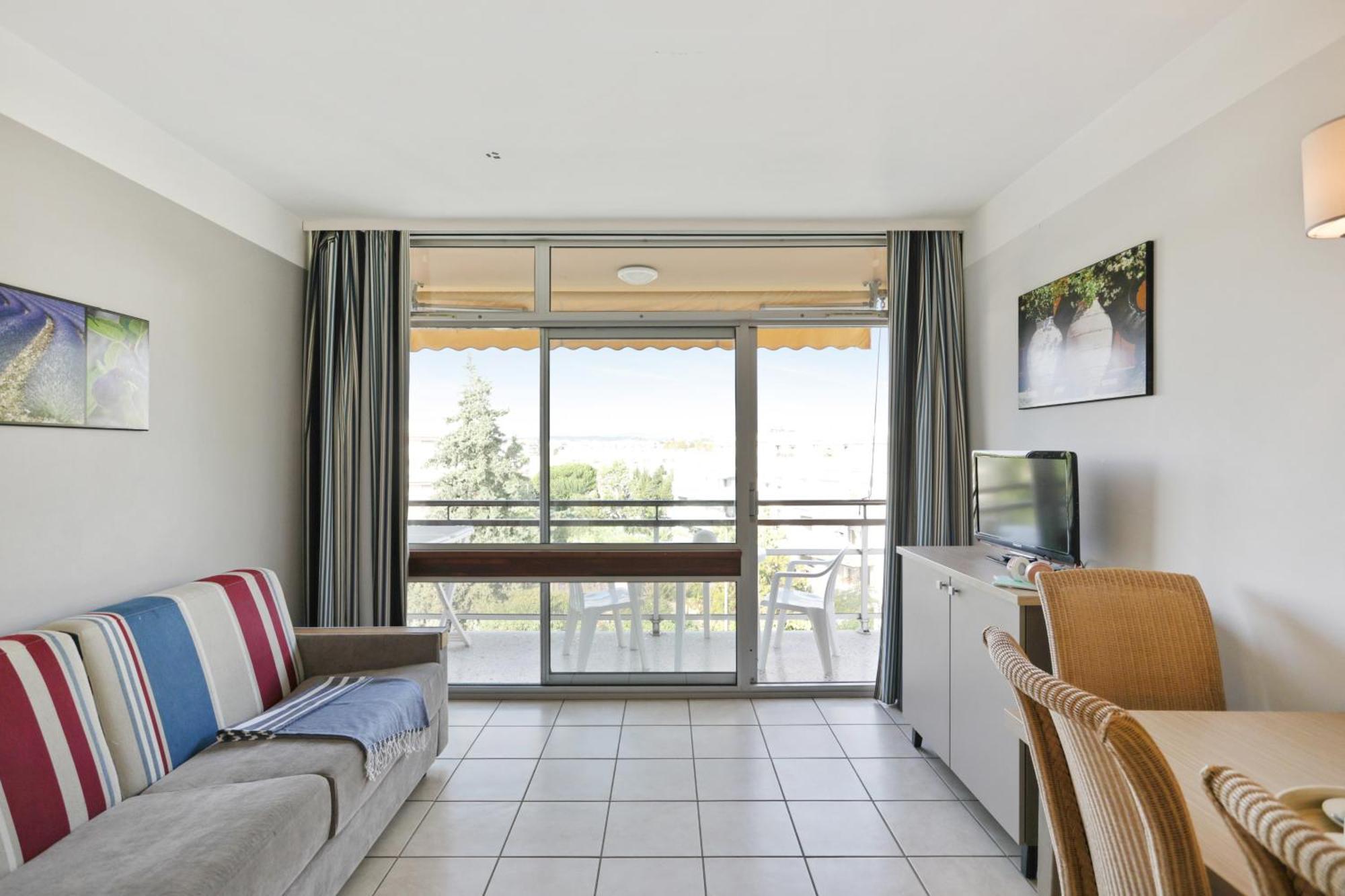 Residence Heliotel Marine Saint-Laurent-du-Var Exterior photo